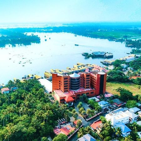 Ramada By Wyndham Alleppey Alappuzha Extérieur photo
