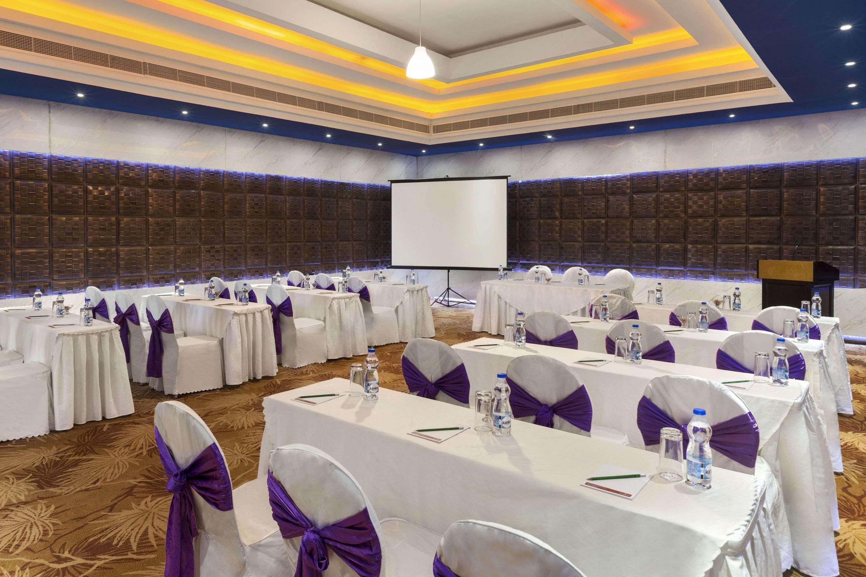 Ramada By Wyndham Alleppey Alappuzha Extérieur photo