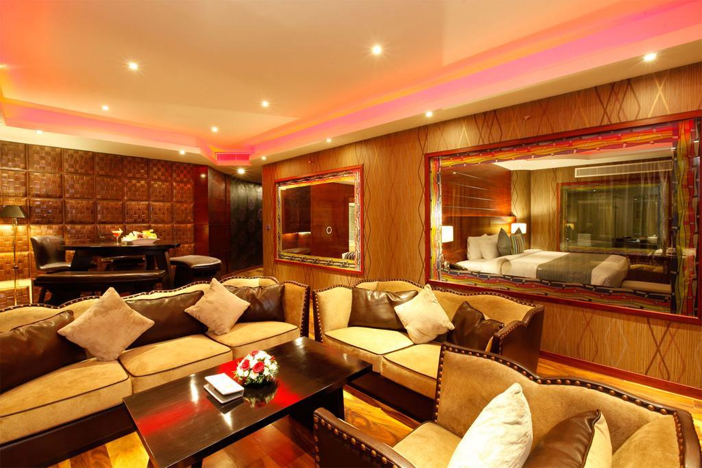 Ramada By Wyndham Alleppey Alappuzha Extérieur photo