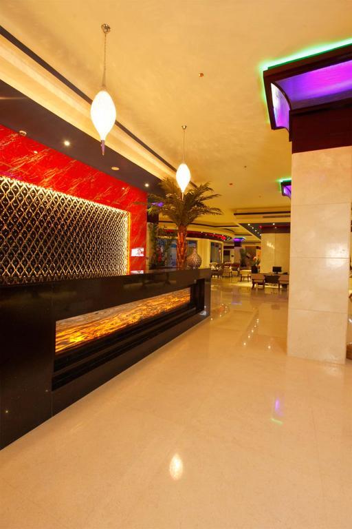Ramada By Wyndham Alleppey Alappuzha Extérieur photo